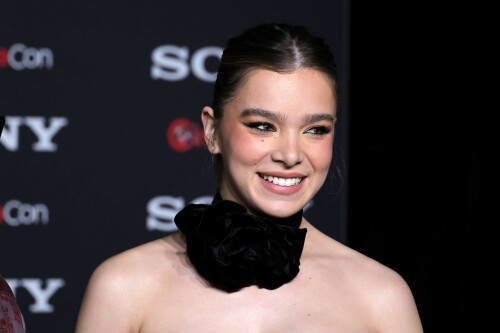 hailee-7