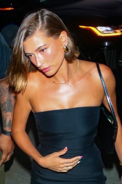 hailey rhode bieber leaving giorgio baldi in santa monica 08 01 2023 4674a37c94380cefb