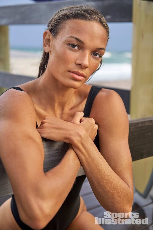 hall 185d2a3053836e090d