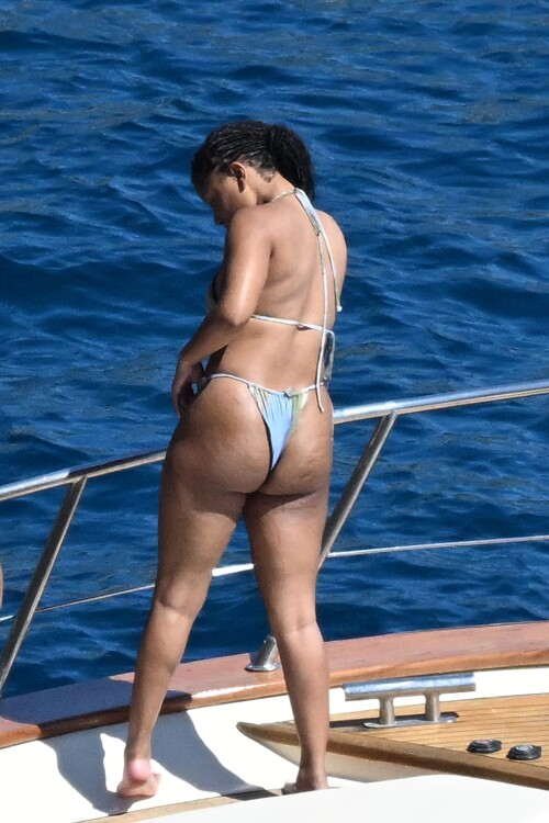 halle-17ce94ebe20ae85eda