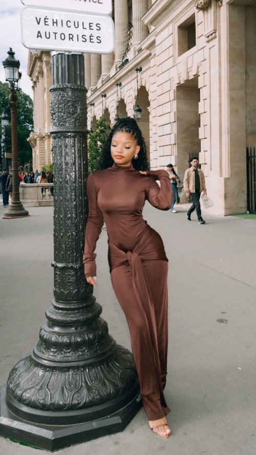 hallebailey 3467850513405566930 2024 09 28490f8d3919297236