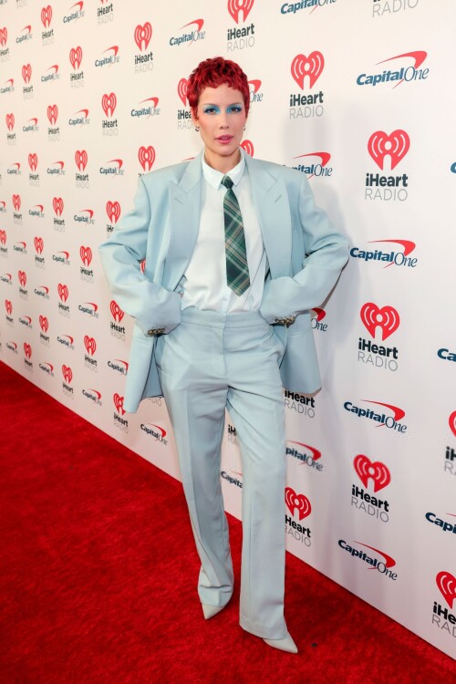 halsey 10c859f7a9b0b95558