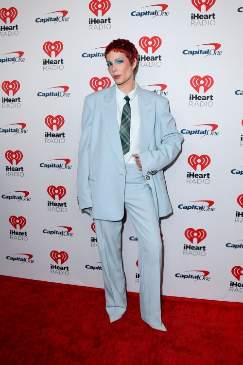 halsey 23537ac23288e4dc5