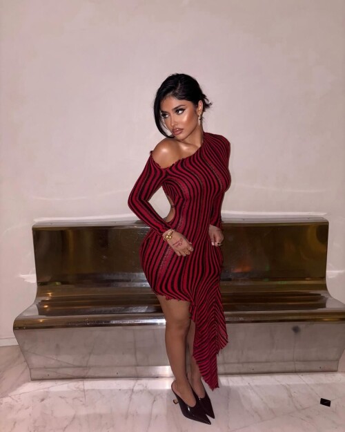 hanamymood 20241211 135316 2587784064166b864140b3a899