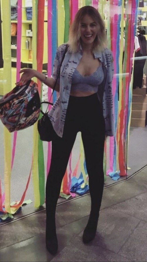 hande123721e6e8d8f387845