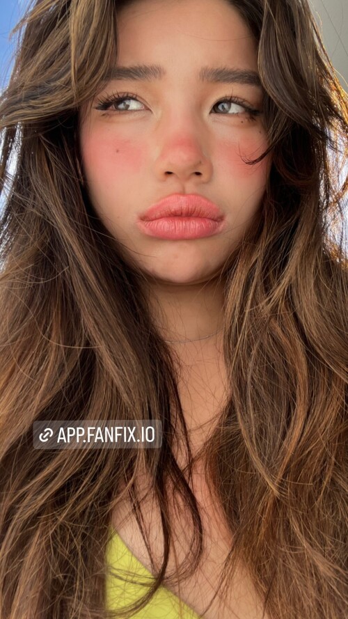 hannahkae27 04122023 0002d20d70bfc70281a0