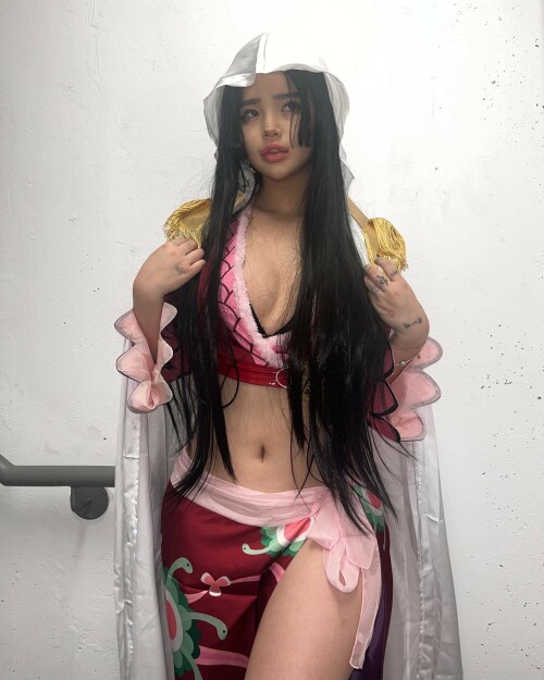 hannahkae27 05112023 0003fd0cc2994ba0b117