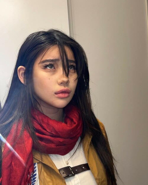 hannahkae27 10112023 0004f4e694b449485184