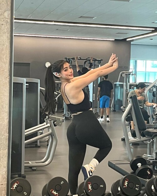 hannahkae27 19062023 00060ec571641764c38d