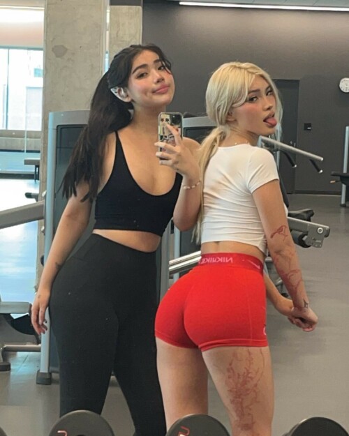 hannahkae27 19062023 00106bddb98e33f7c76f