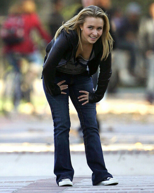hayden panettiere downblouse bUlTmN7
