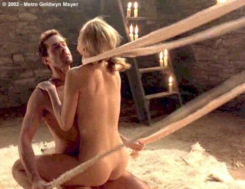 heather graham07 2