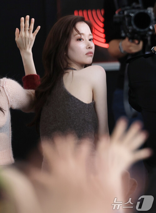   18        30 (BIFF) ' Y'      .