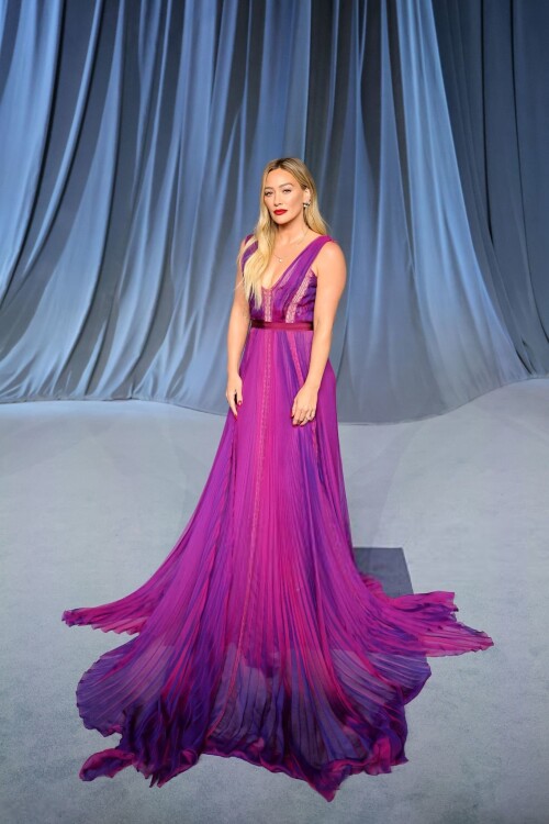 hilary 1f086162f76db1578