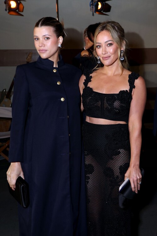 hilary 7d010768f2434a556