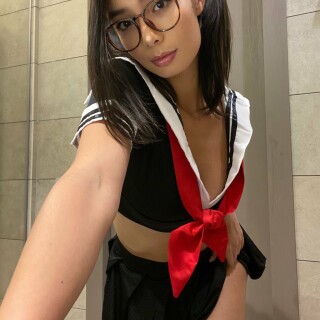 his-Japanese-school-girl-outfit-really-brought-out-my-cute_.._03_2476x3847_a677dca567e1a980510f5d686fa1f77faa84ff9447621e3a