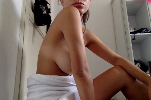 hitomi mochizuki 01290cb034d472e92a02