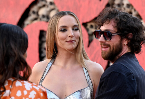 hoes933e2765e3130943570