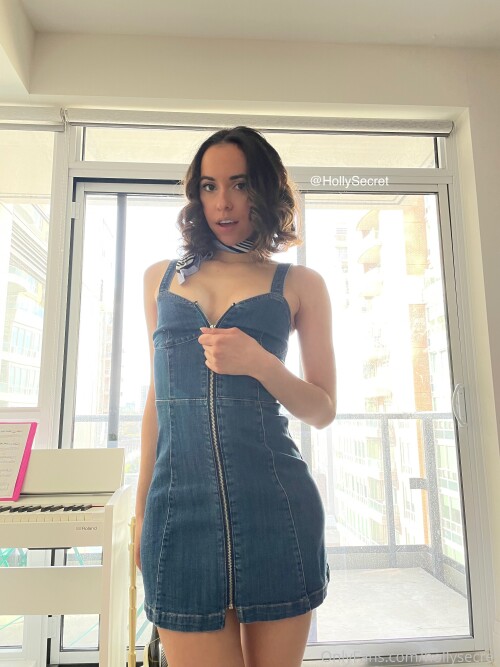 hollysecret_00405f0fbe73c60eddca3.jpeg