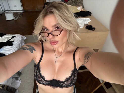 holodna ya 1919380287571509503 01f6e8d21f74e69060