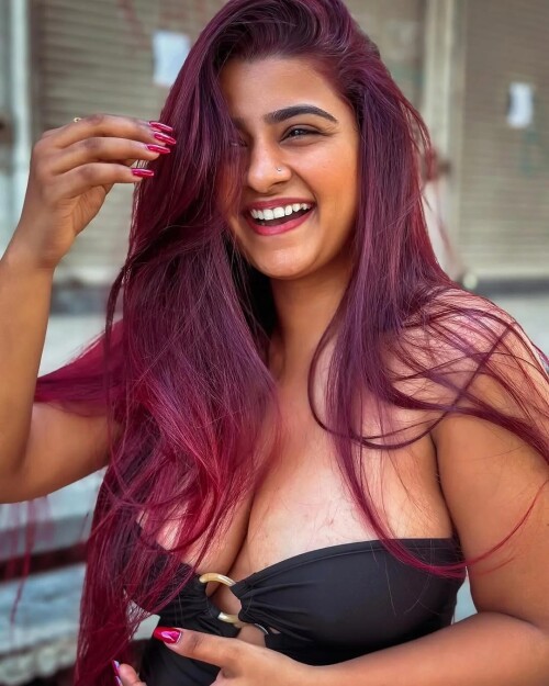 hottie babe v0 9fy7r0otatgf1dd1ad8a76ec135d1