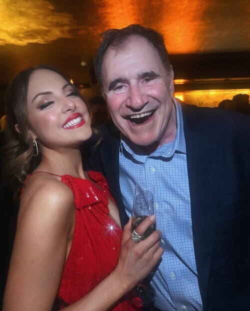 hr86u7i 15702113b6b42b6fc