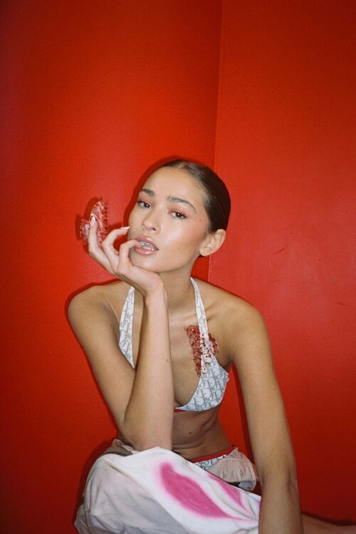https hypebeast.com wp content blogs.dir 6 files 2022 01 emi jay valentines day hair accessories 119