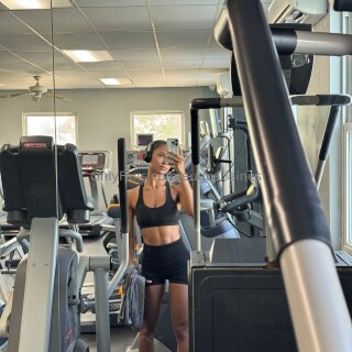 i-need-a-gym-buddy-any-volunteers__0001b137be45e48a8aab