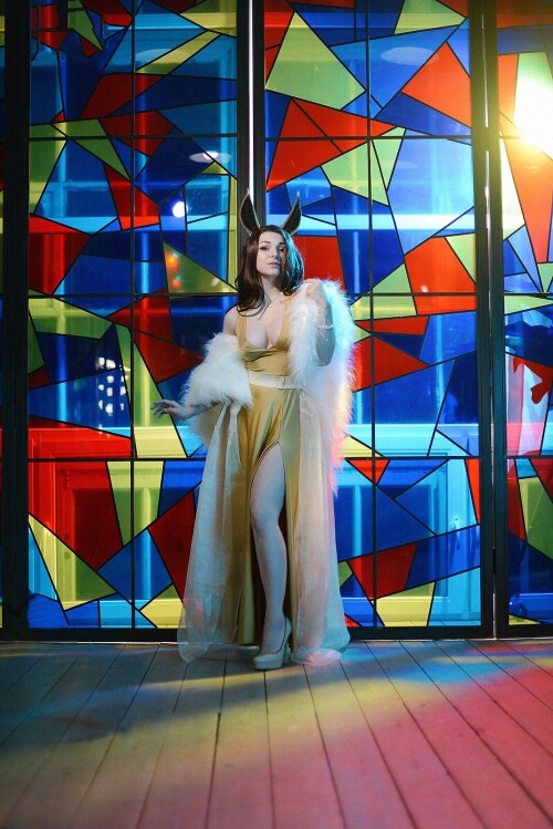 i81SmyWiNg815a8e4e2f7173e6f