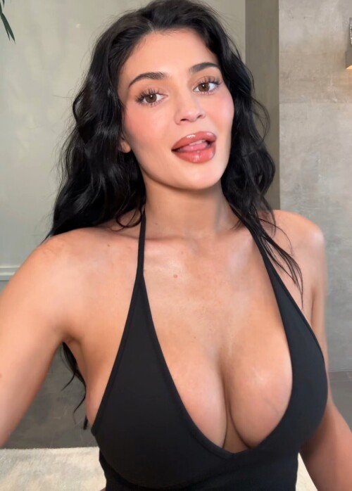 iIfLbX VRqR.mov snapshot 00.00.3009066e908e44ef7e6