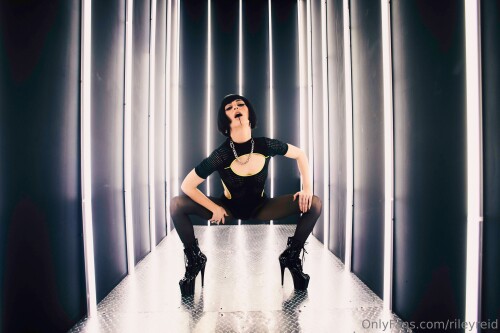 ia 1000000008751b889f073b855b1c