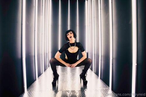 ia 10000000088407f7bf792af53c31