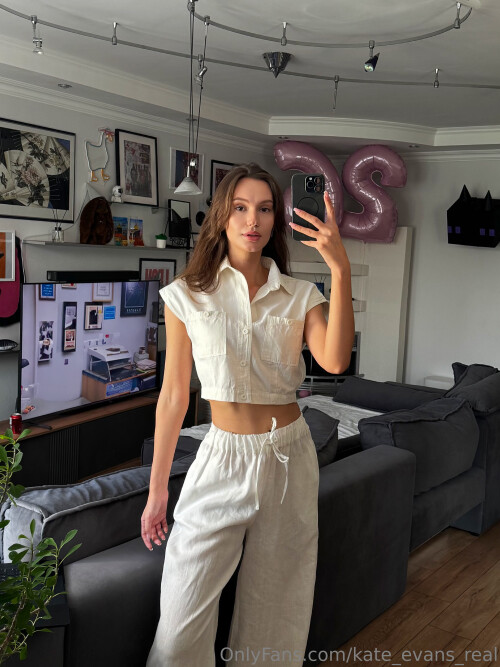 ia 100000025823dc7b345986208289