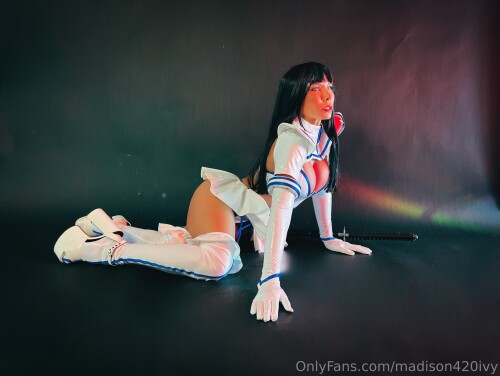 ia 100000033374e80a52b61ee48d55