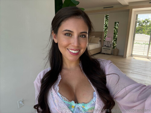 ia 400002638cc1bf4d6e9206ff5