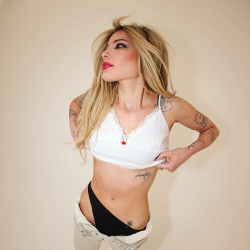 iamhalsey CewH89XLgOD