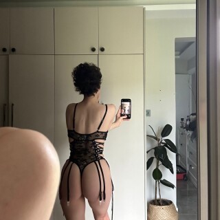 iamholyik_fansly_629727608564625408dc3b1ac84020f712