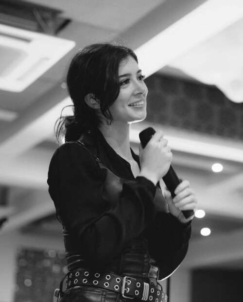 ikyu8fkwxw1e1aa76168084559385