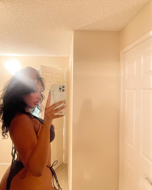 illi.y 16536106275093