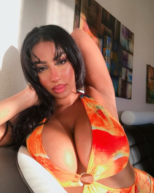 illi.y 16546352521024