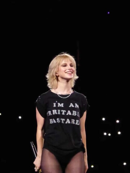 im feeling warm for her v0 yoqsq9sudf1d1 1ea1fb1d1df62ce50