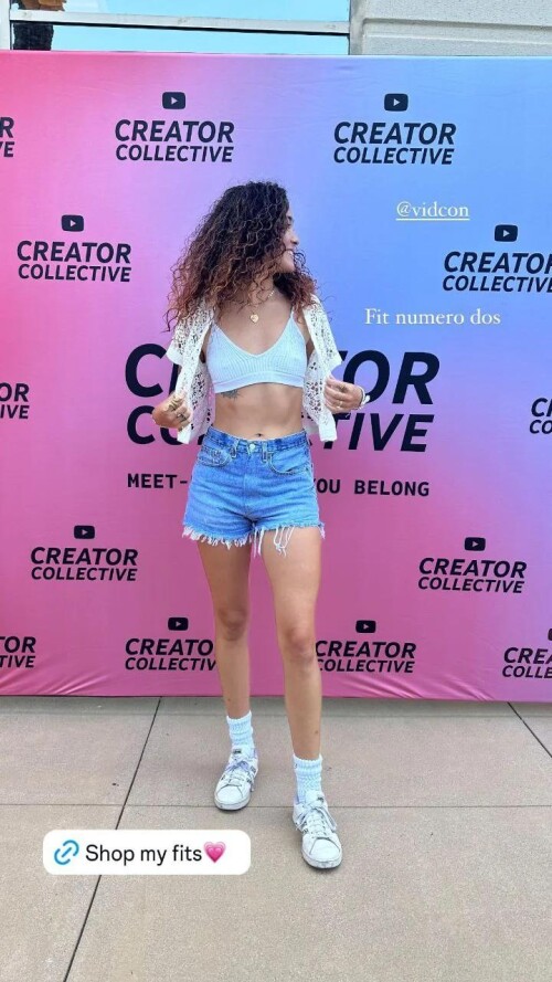 im liking the new color in her hair v0 e18grhj3mg9d16532384d6540d5cf