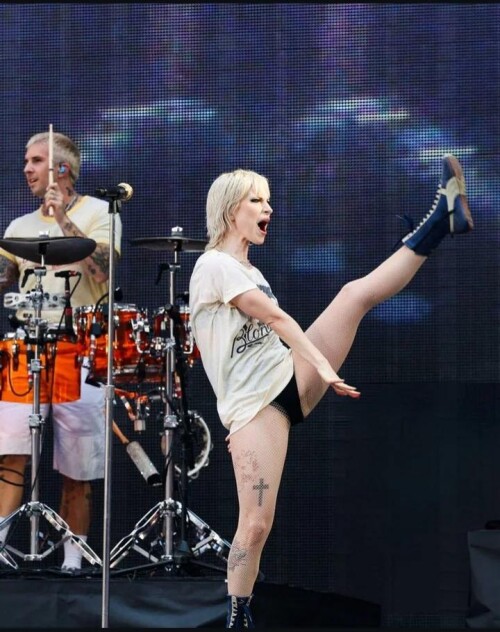 im so weak v0 08kwuehmfccd12a2e61ea99aa416e