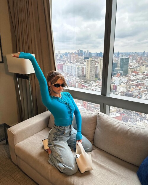 image 67877628618d5c5bf9d3695