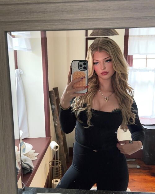 image 7885371a19947f096519812