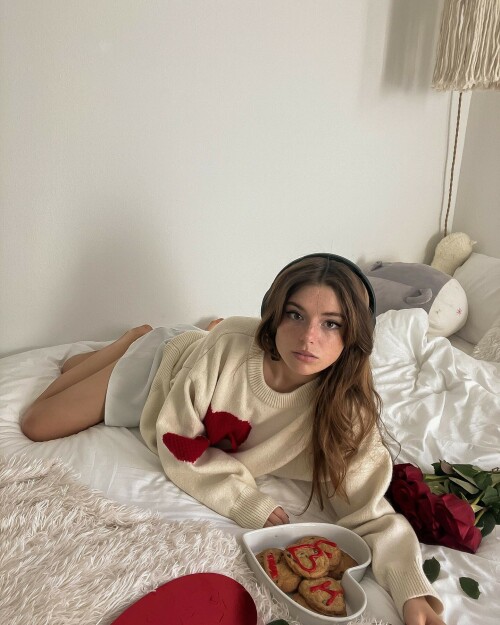 image 7950015d644558a07526404