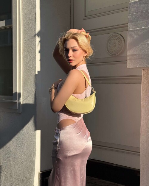 image000098e7bfcce4a2f787e