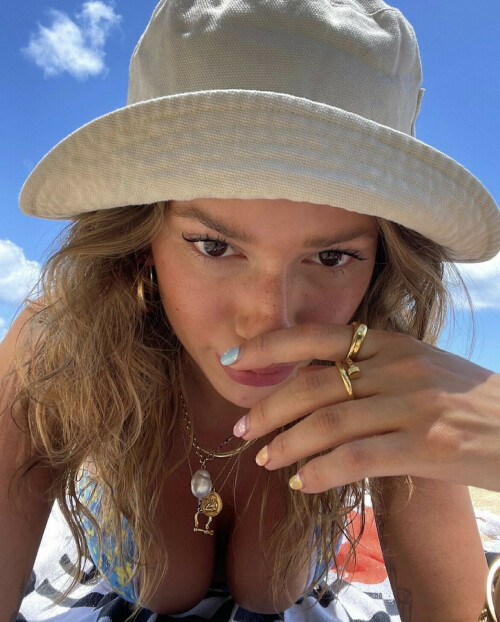 image1e3bb08496045ca85