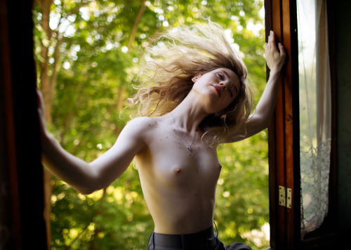 imagef458cc99b8c63509