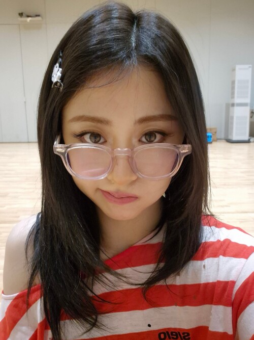 img 1738075719913caa90ef60a7a095c7607e0a76adc96ba2bee81335b5ebbfa0f09e735e4afaaa195d100a8093c7aeb